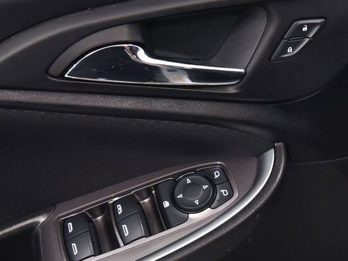 Used 2023 Chevrolet Malibu LT FWD image 18