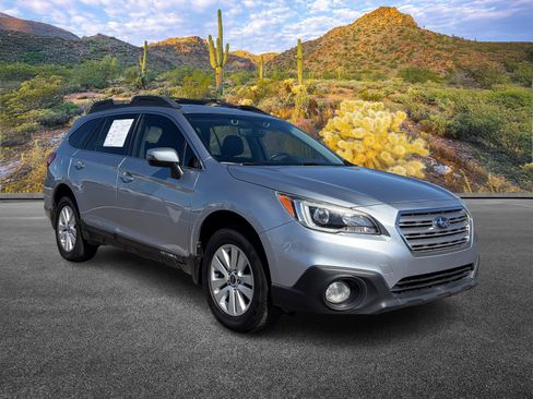 Used 2017 Subaru Outback 2.5i Premium image 2
