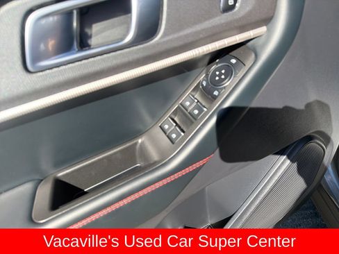 Used 2025 Ford Explorer ST-Line w/ ST-Line Street Pack AWD/4WD image 11
