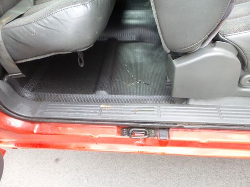 Used 2004 Chevrolet Silverado 1500 W/T image 48