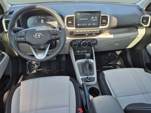 New 2026 Hyundai Venue SEL FWD image 10