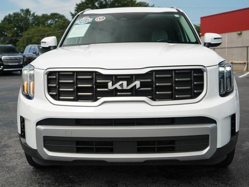 Used 2025 Kia Telluride S FWD image 17