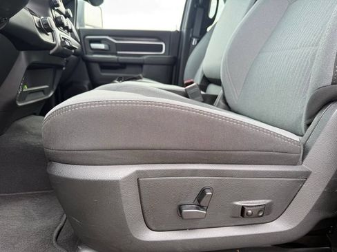 Used 2024 RAM 2500 Big Horn AWD/4WD image 10