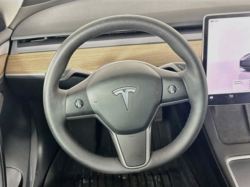 Used 2023 Tesla Model 3 Standard Range RWD image 17