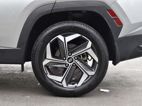 Used 2023 Hyundai Tucson Limited image 41