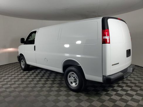 New 2026 Chevrolet Express 2500 RWD image 6