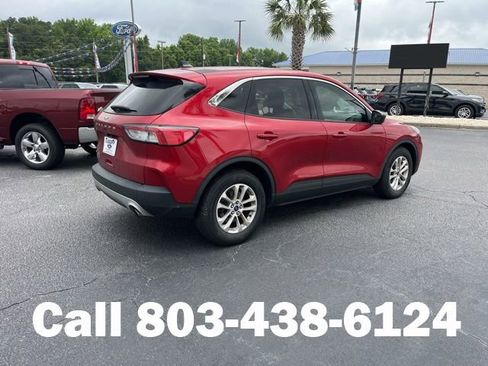 Used 2022 Ford Escape SE w/ Convenience Package FWD image 2