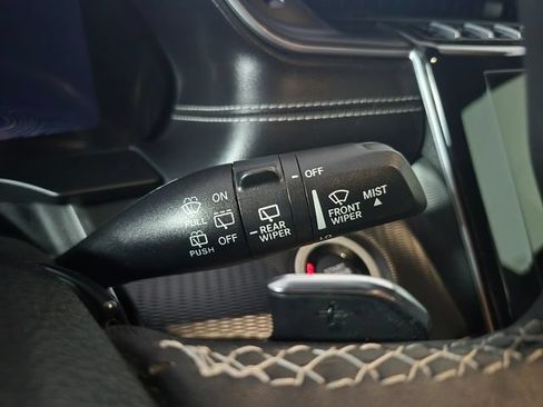 Used 2023 Jeep Grand Cherokee Altitude AWD/4WD image 22