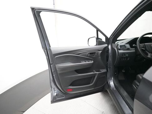 Certified 2025 Honda Ridgeline TrailSport image 27