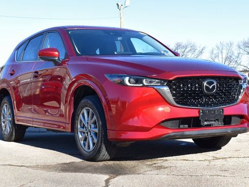 Used 2025 MAZDA CX-5 AWD 2.5 S w/ Preferred Package image 3