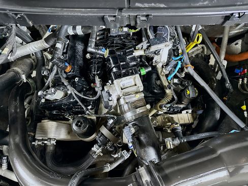 Used 2022 Ford F150 Lariat image 33