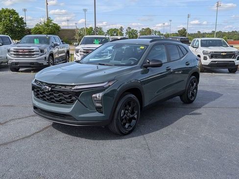 New 2026 Chevrolet Trax LT FWD image 7