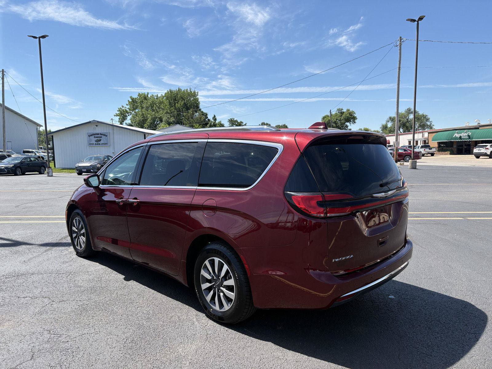 Used 2021 Chrysler Pacifica Touring-L FWD image 22