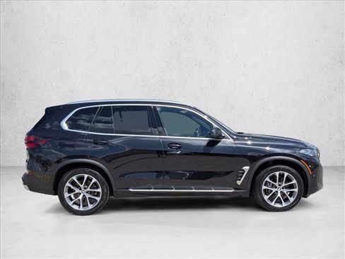Used 2024 BMW X5 sDrive40i image 4