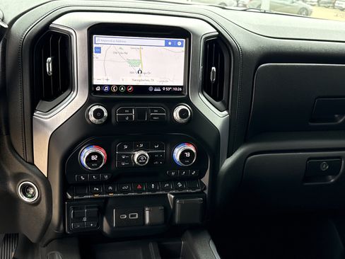 Used 2020 GMC Sierra 1500 SLT image 10