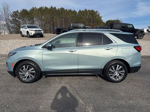 Used 2022 Chevrolet Equinox Premier AWD/4WD image 9