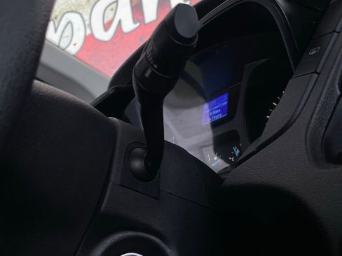 Used 2019 Ford Transit 150 XL image 28