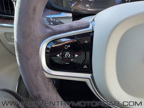 Used 2019 Volvo S60 T8 Inscription image 26