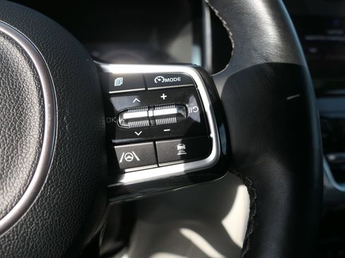 Used 2023 Kia Sorento SX Prestige w/ Panoramic Sunroof Package image 15