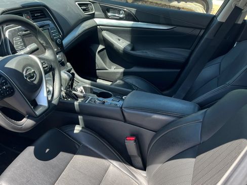 Used 2020 Nissan Maxima 3.5 SV w/ Floor Mat Group FWD image 15