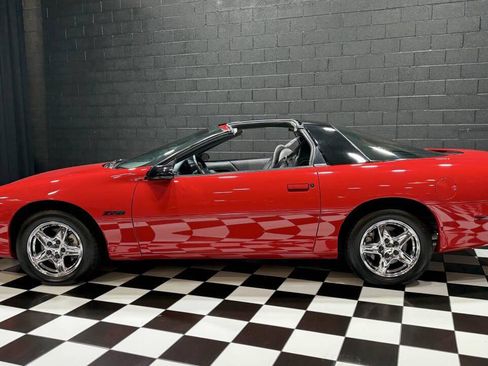 Used 1998 Chevrolet Camaro Z28 w/ Preferred Equipment Group 2 RWD image 11