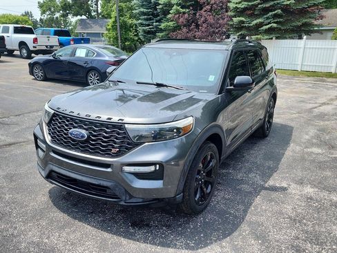 Used 2020 Ford Explorer ST w/ ST Street Pack AWD/4WD image 2