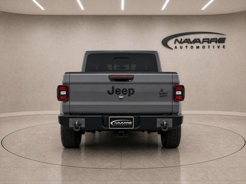Used 2021 Jeep Gladiator Sport AWD/4WD image 6