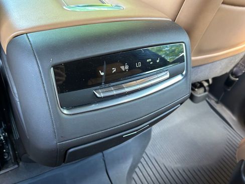 Used 2022 Cadillac Escalade Sport w/ LPO, ONYX Package RWD image 41