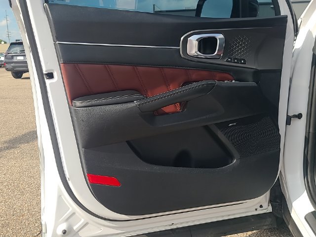 Used 2022 Kia Sorento SX AWD/4WD image 11