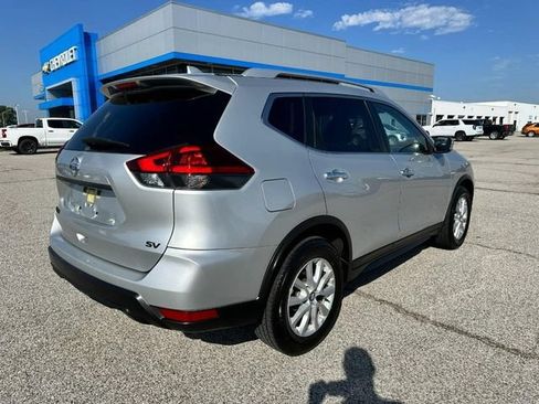 Used 2018 Nissan Rogue SV FWD image 7