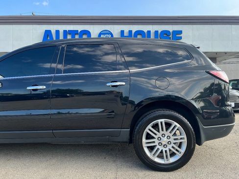Used 2015 Chevrolet Traverse LT w/ Style and Technology Package image 38
