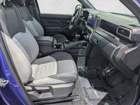 Used 2025 Toyota Tacoma TRD Sport AWD/4WD image 20