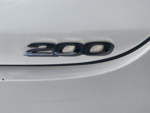 Used 2016 Chrysler 200 Limited image 39