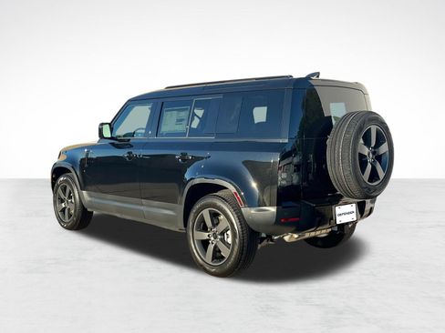 Used 2026 Land Rover Defender 110 S AWD/4WD image 3