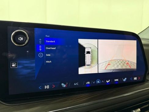 Used 2025 Chevrolet Tahoe Z71 w/ Comfort Package image 15