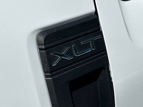 Used 2024 Ford Maverick XLT FWD image 6