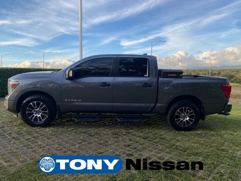 Used 2023 Nissan Titan SV w/ SV Convenience Package RWD image 4