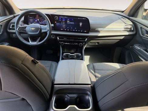 Certified 2026 Chevrolet Traverse LT AWD/4WD image 10