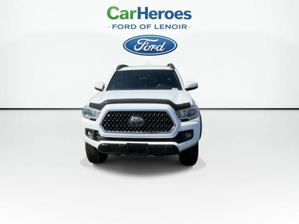 Used 2018 Toyota Tacoma TRD Off-Road w/ Technology Package AWD/4WD image 3