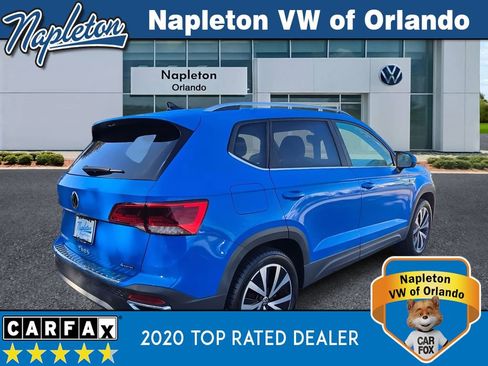 Used 2022 Volkswagen Taos SE image 6