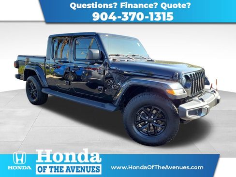 Used 2023 Jeep Gladiator Sport AWD/4WD image 1