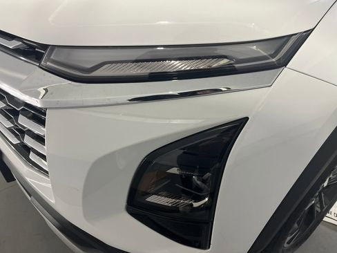 Used 2025 Chevrolet Equinox LT w/ Convenience Package II image 37