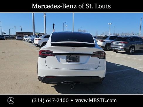 Used 2022 Tesla Model X image 7