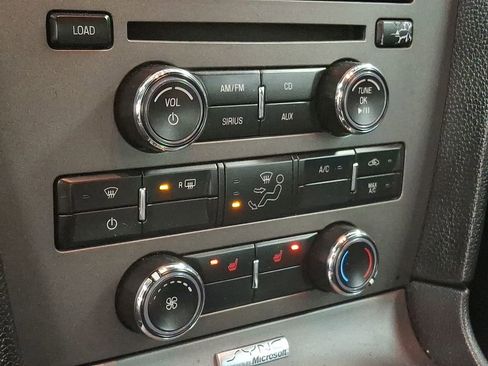 Used 2010 Ford Mustang GT image 15