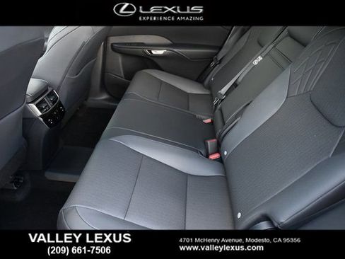 New 2026 Lexus RX 450h AWD image 11
