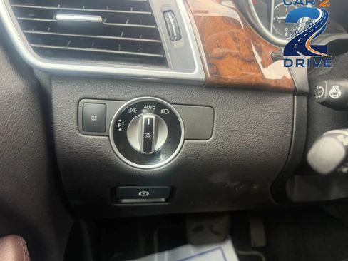 Used 2015 Mercedes-Benz GL 450 4MATIC image 28