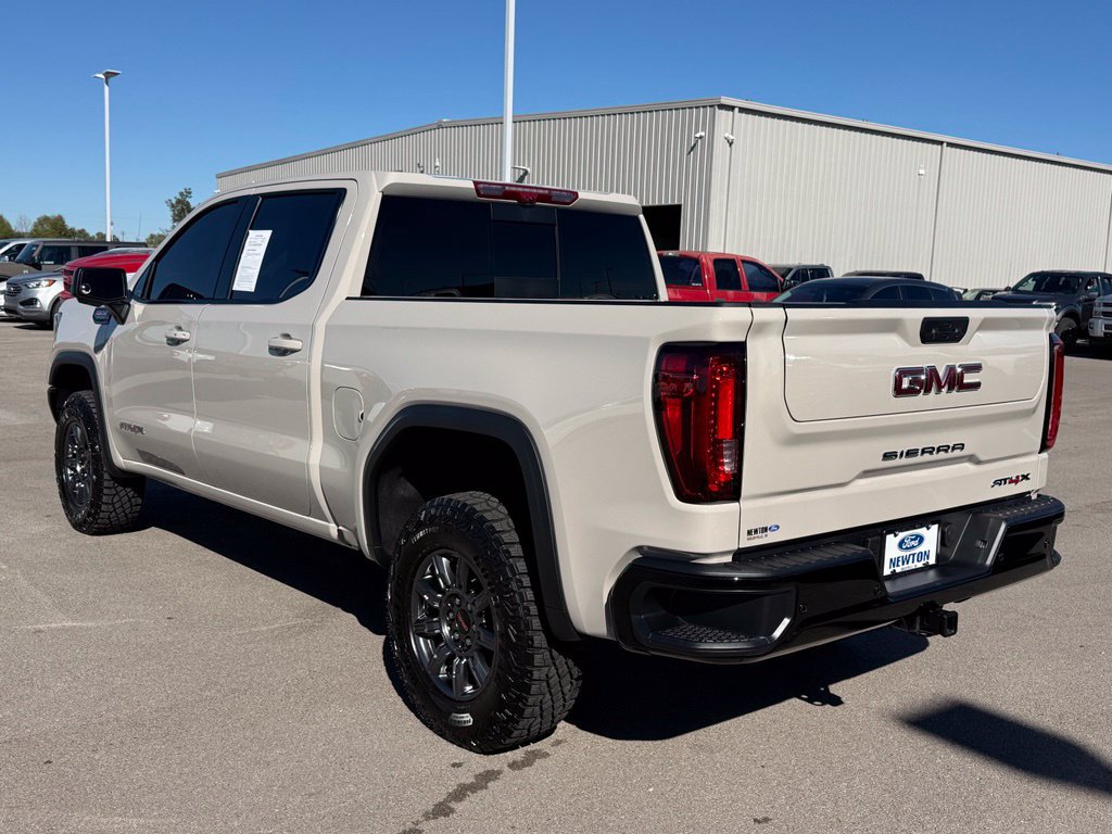 Used 2026 GMC Sierra 1500 AT4X w/ LPO, Black Badging Package AWD/4WD image 38