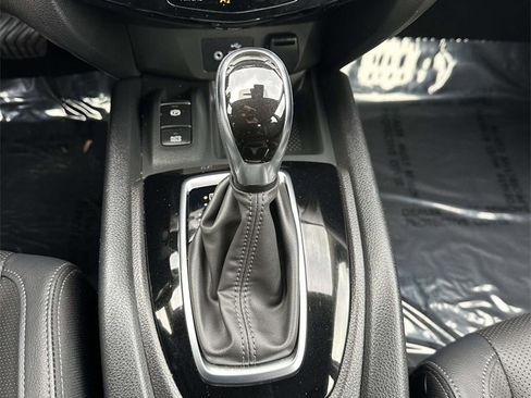 Used 2022 Nissan Rogue Sport SL image 17