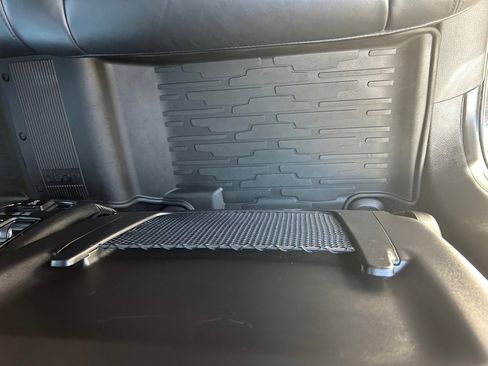 Used 2021 Jeep Grand Cherokee Limited image 29