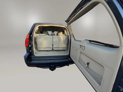 Used 2004 Lexus GX 470 AWD/4WD image 24